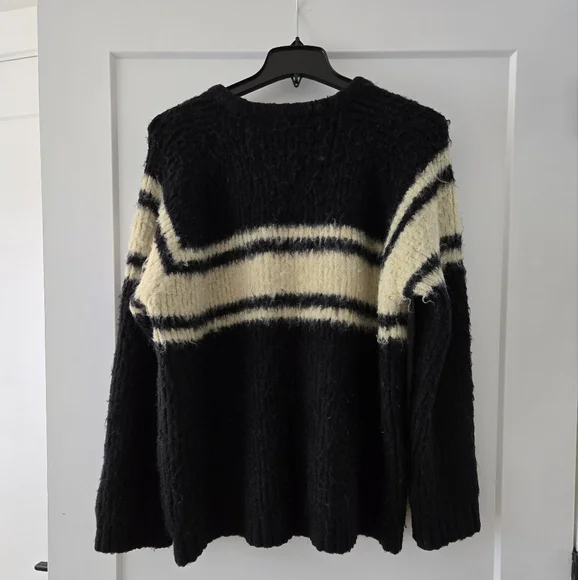 ▪︎SOLD▪︎ Celine mens sweater Small - Picture 2 of 10